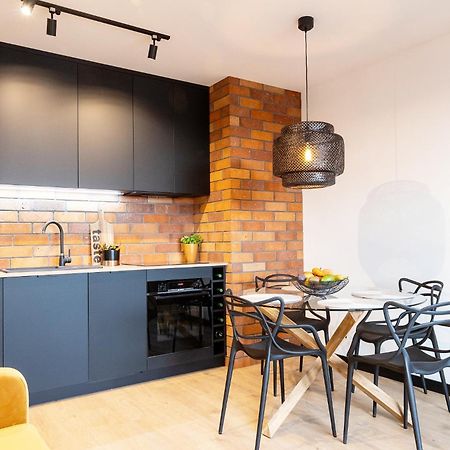 Kobiela Apartments Debowe Tarasy Катовице Екстериор снимка