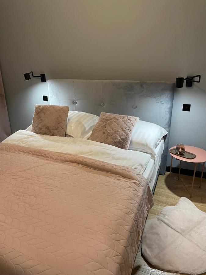 Kobiela Apartments Debowe Tarasy Катовице Екстериор снимка
