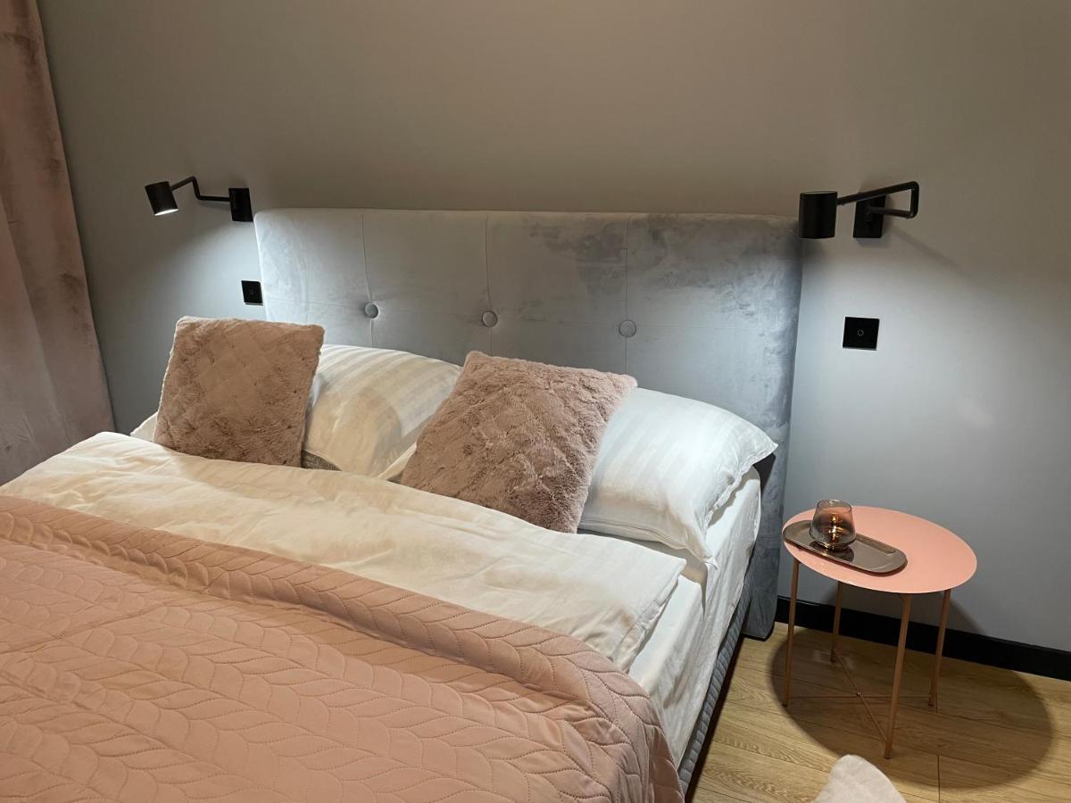 Kobiela Apartments Debowe Tarasy Катовице Екстериор снимка