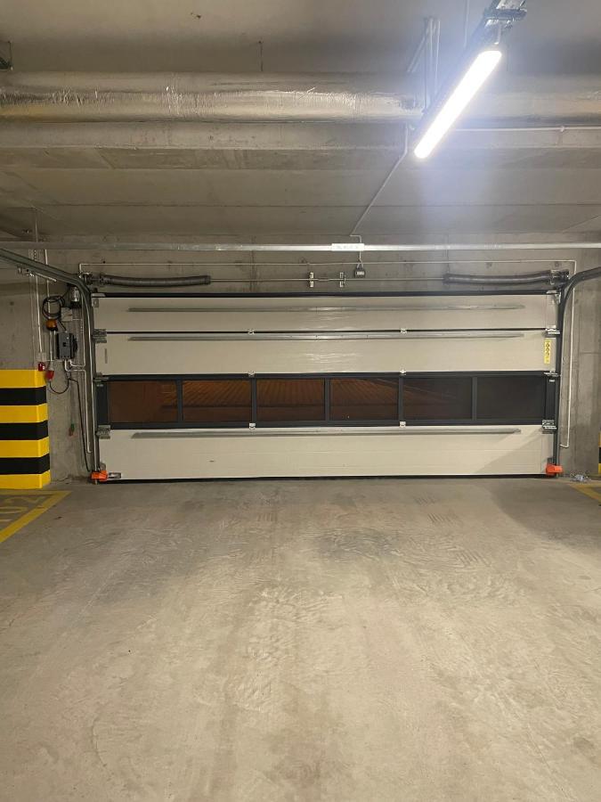 Kobiela Apartments Debowe Tarasy Катовице Екстериор снимка
