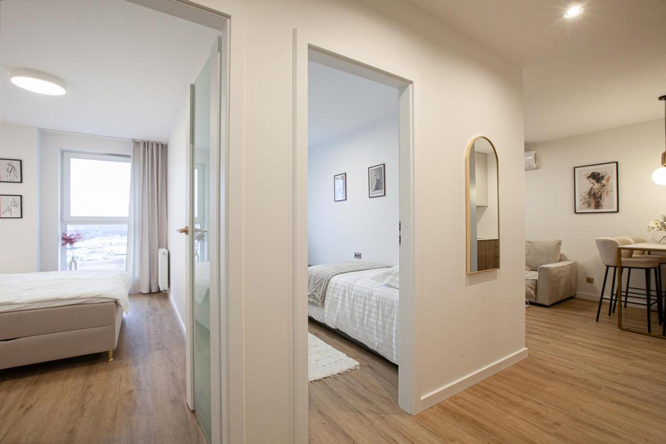 Kobiela Apartments Debowe Tarasy Катовице Екстериор снимка