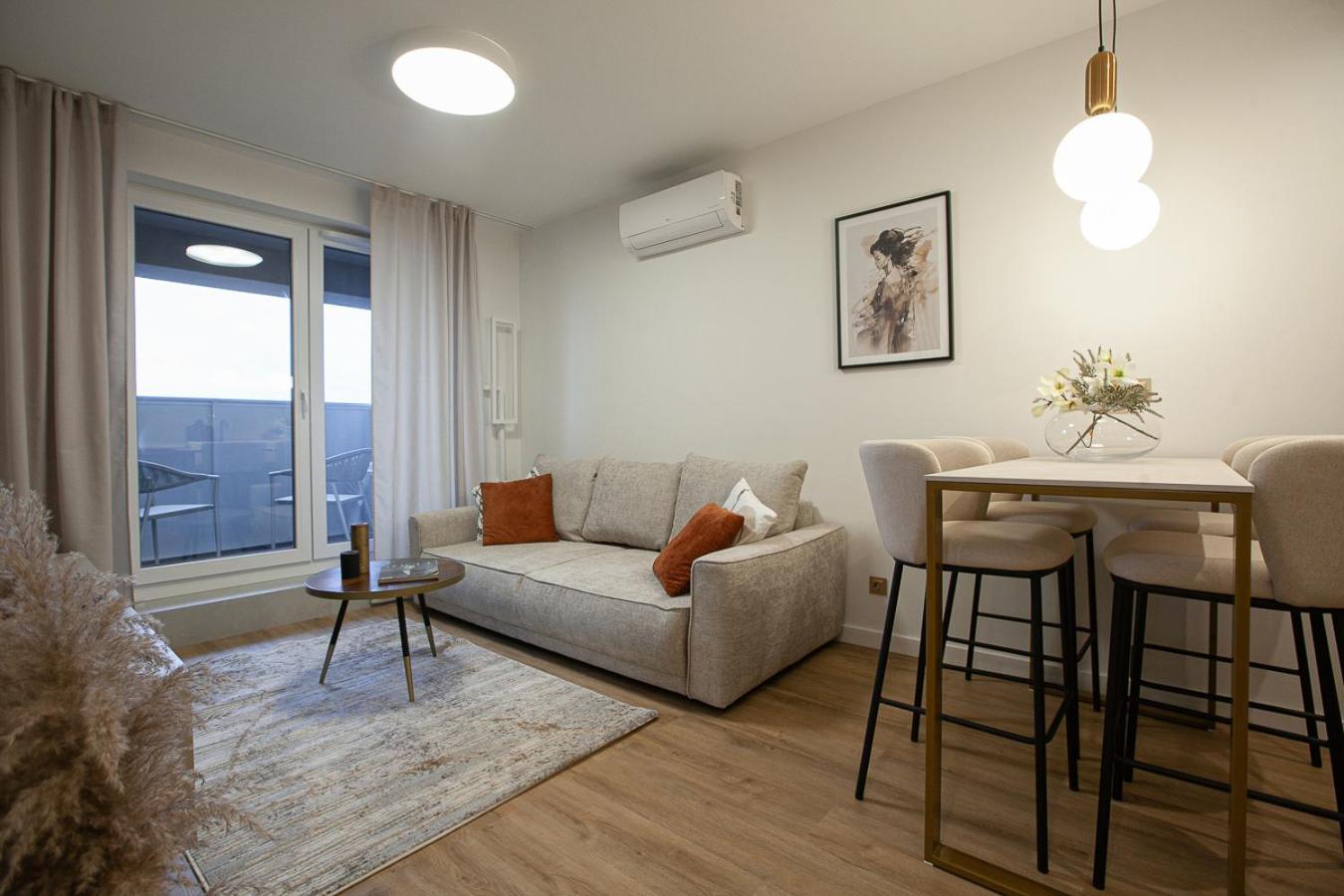 Kobiela Apartments Debowe Tarasy Катовице Екстериор снимка