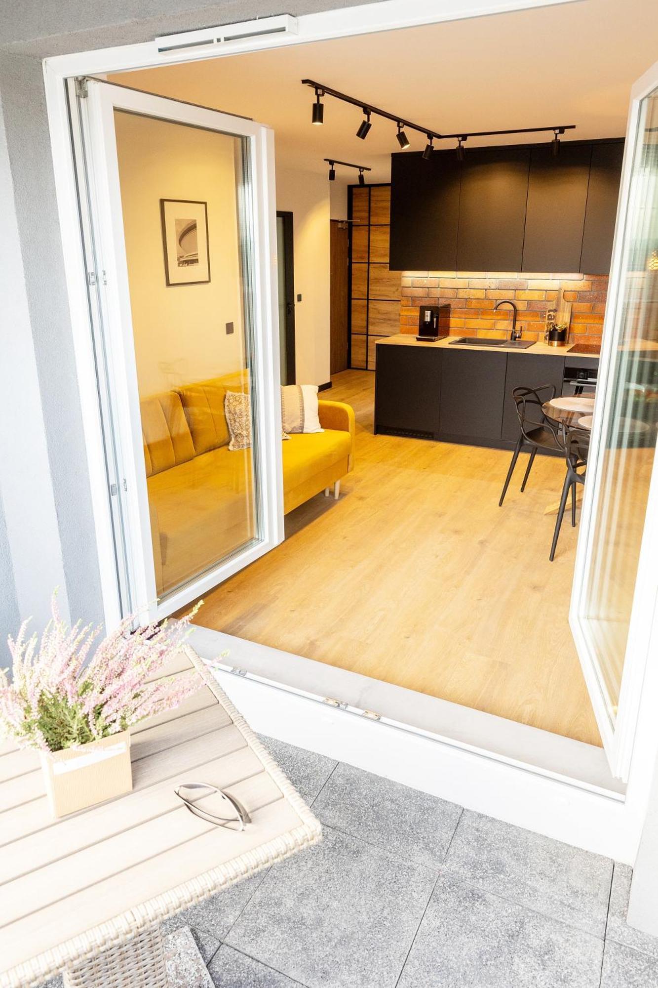 Kobiela Apartments Debowe Tarasy Катовице Екстериор снимка